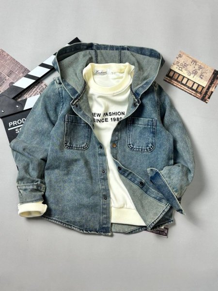 جاكيت جينز مع بلوزه ولادي