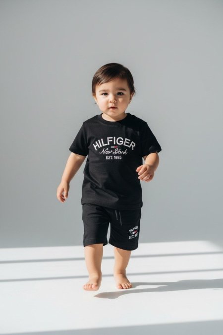 بدلة تومي تطريز بيبي 3-36