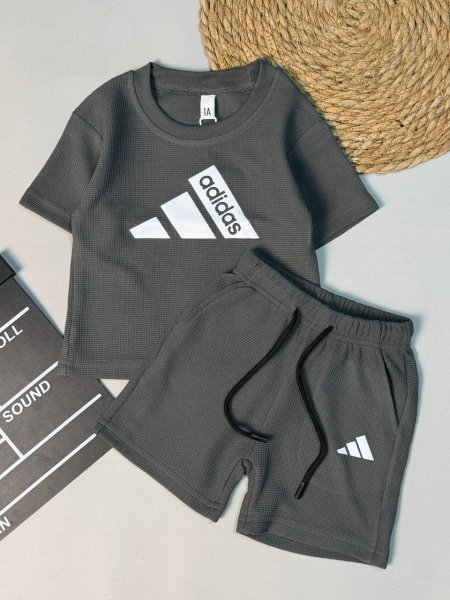 بدلة اديداس ولادي 1-12